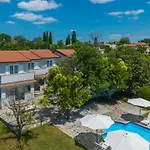 Апартаменти Grota *